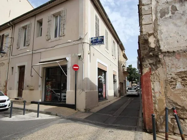 Local commercial 2 pièces 42 m²
