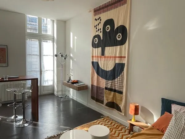 Appartement T2 meublé 37m² avec petit Balcon et Cellier - Bordeaux Chartrons