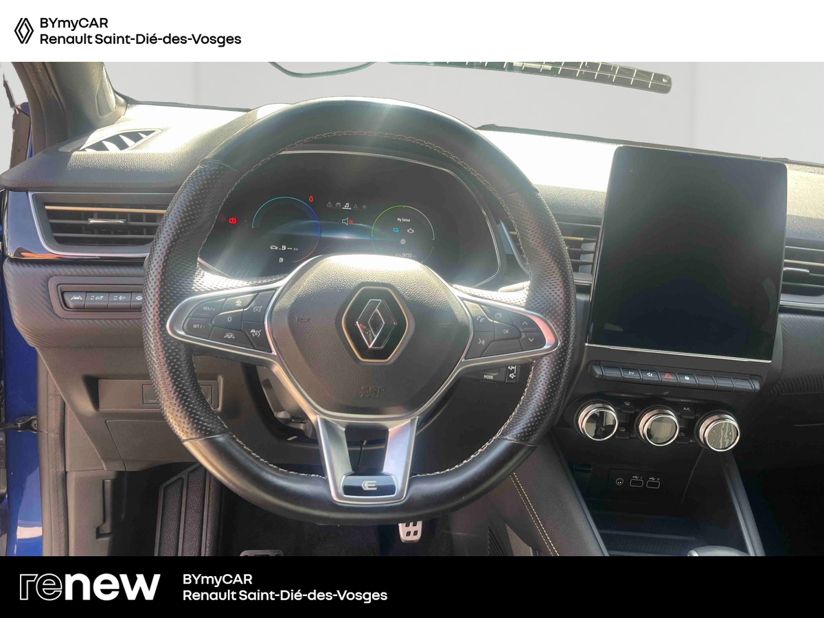 Renault Captur E-Tech full hybrid 145 — photo 10