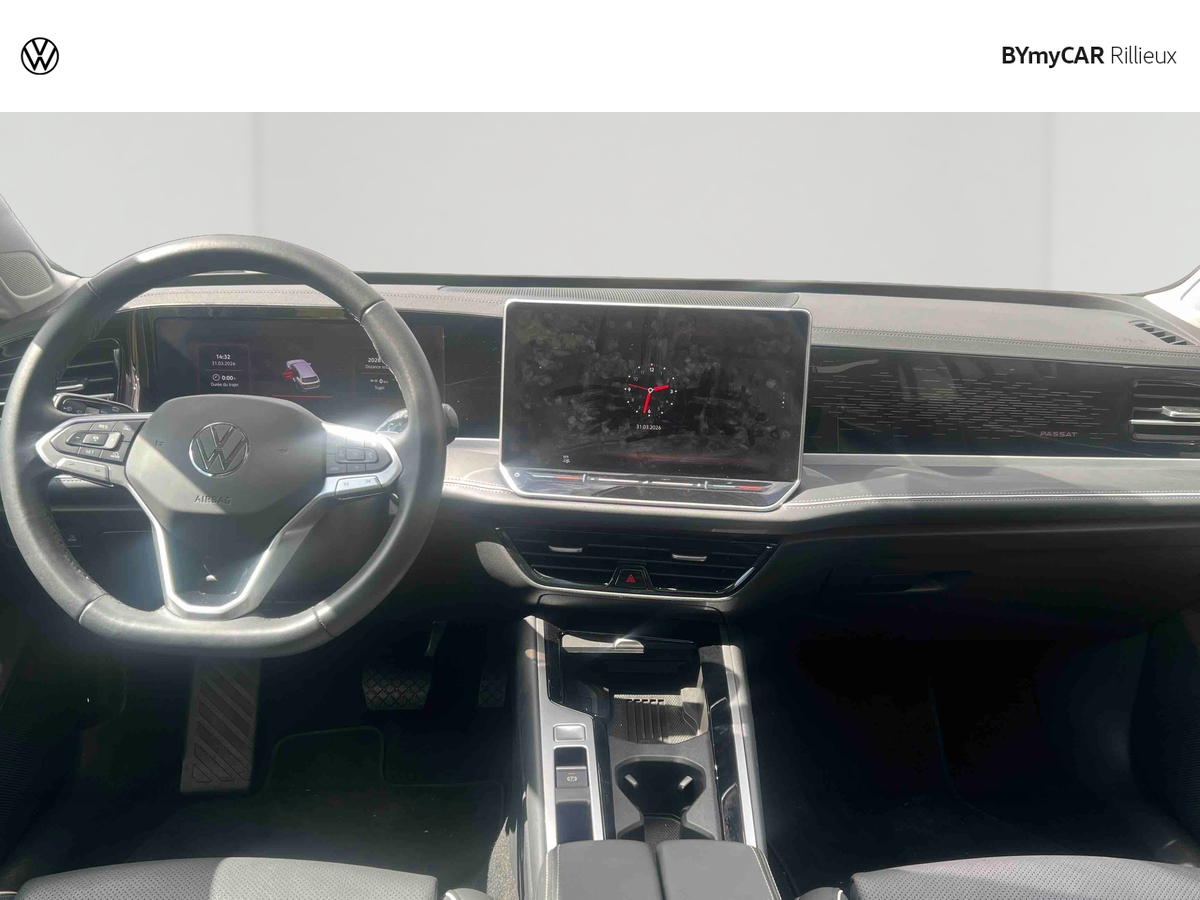Volkswagen Passat 1.5 eHybrid 204 DSG6 — photo 9