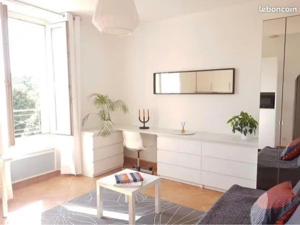 Location Studio à l'année Saint-Raphael