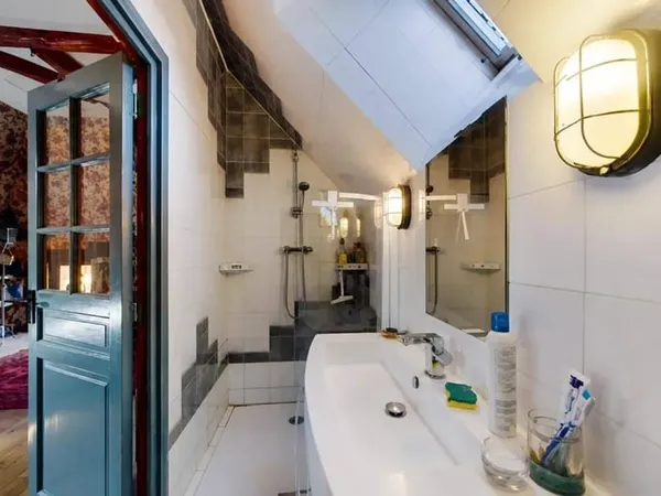 Maison 8 pièces 252 m²