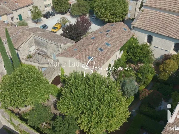 Maison 9 pièces 196 m²