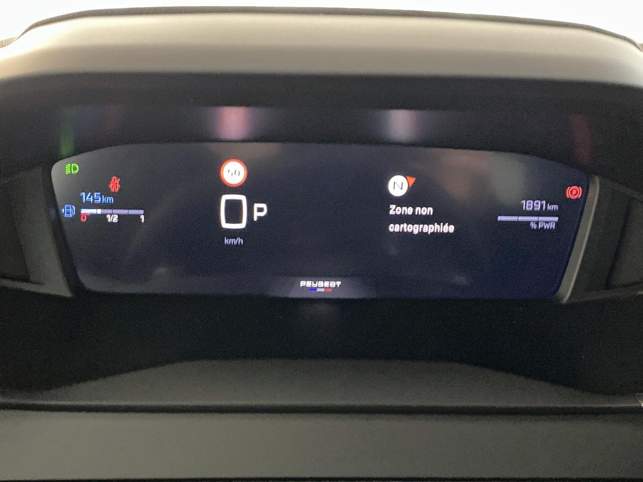 Peugeot 2008 hybrid 145 ch e-dcs6 allure — photo 14