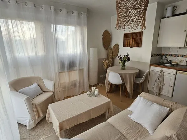 Appartement T1bis meublé avec parking