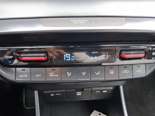 Hyundai I20 1.0 t-gdi 100 dct-7 hybrid 48v — photo 17