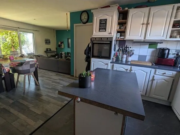 Maison de plain-pied 5 pièces 94 m²