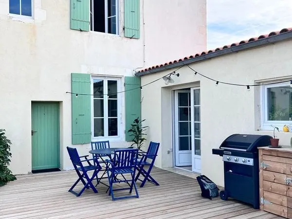 Maison de caractère rénovée - 5 chambres - DPE B - 20 min de La Rochelle