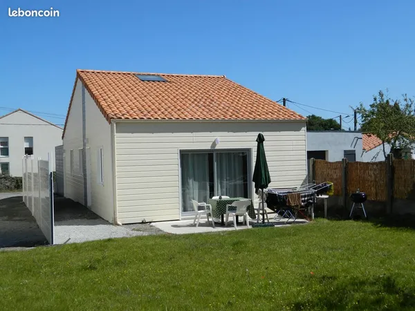 Maison de 2015 av 3 ch 2 sdb Très haute isolation