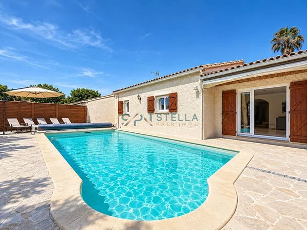 VILLA DE PLAIN-PIED AVEC PISCINE, STUDIO ET T2 indépendant