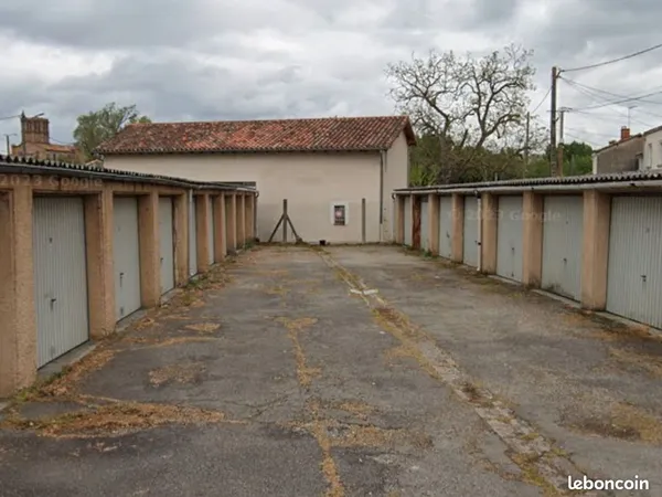 Stationnement Location Castelsarrasin 65€