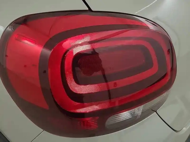 Citroën C3 puretech 83 s&amp;s bvm5 — photo 37