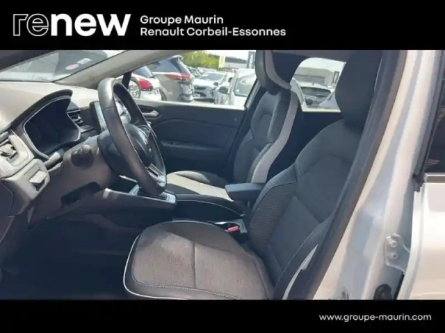 Renault Captur 1.6 e-tech hybride 145ch intens -21 — photo 12
