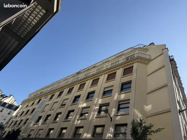 Local 33 m² Paris