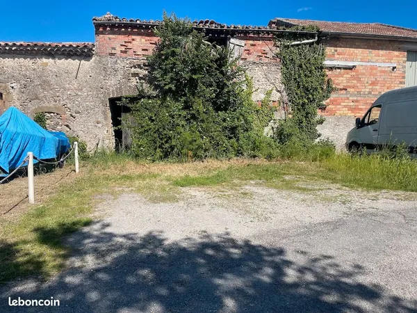 Deux Grange avec terrain constructible