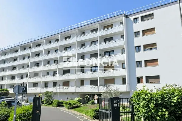 Studio 1 pièce 30 m²