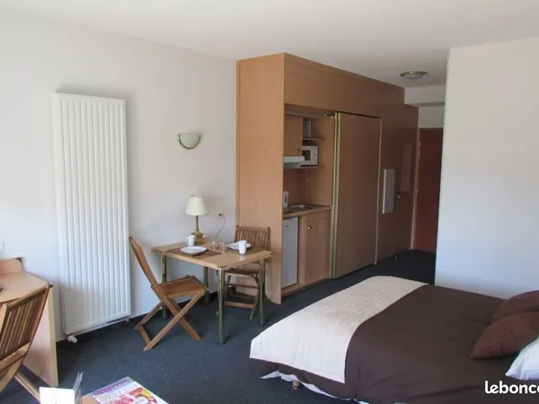 Studio 1 pièce 27 m²