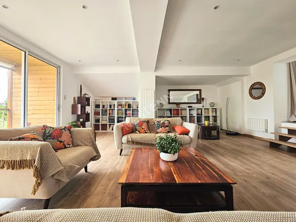 Maison Us 10 pièces 243,55 m2