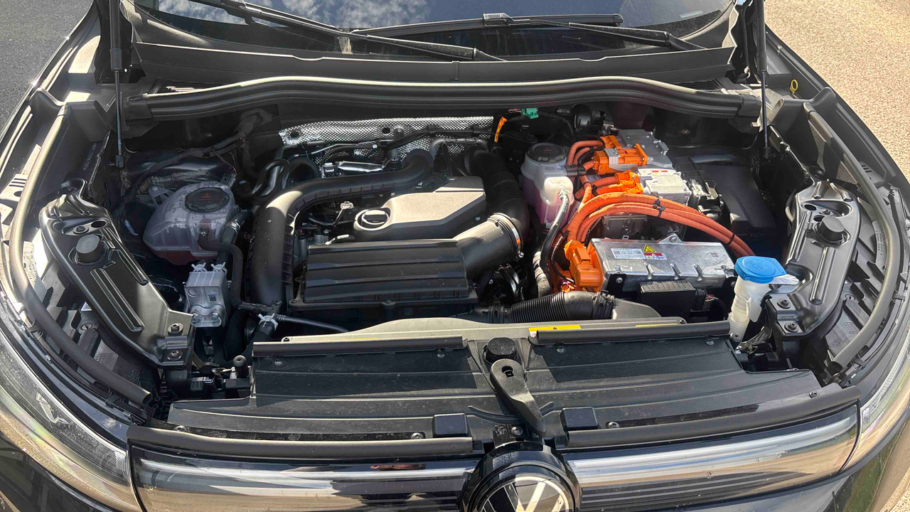 Volkswagen Tiguan 1.5 eHybrid 204ch DSG6 — photo 17