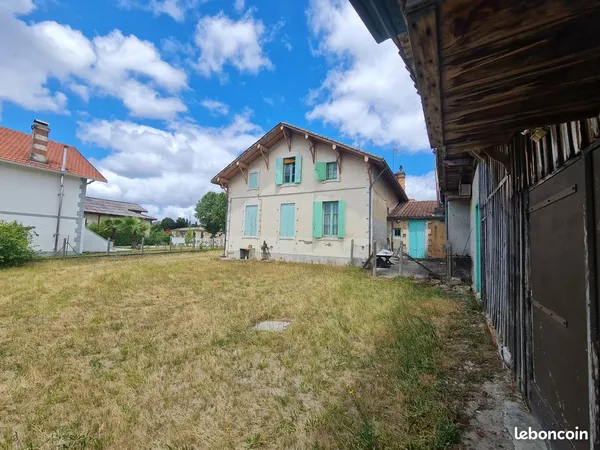 Maison 9 pièces 220 m²