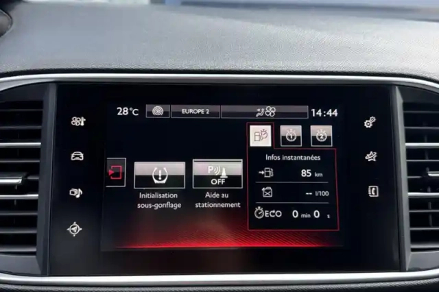Peugeot 308 1.2 puretech 130ch s&amp;s eat6 — photo 15