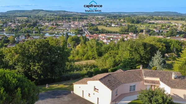 Propriété 6 pièces 174 m²