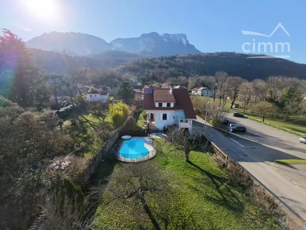 A VENDRE VILLA 9P 185 M2 CHAPAREILLAN 38530