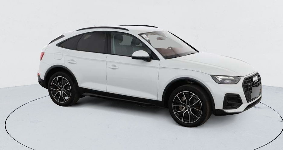 Audi Q5 Sportback — photo 10