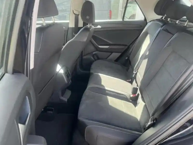 Volkswagen T-Roc 1.5 tsi evo 150ch style — photo 9