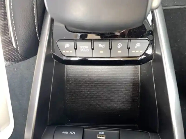 Kia Stonic 1.0 t-gdi 100 ch dct7 — photo 21
