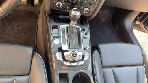 Audi RS5 4.2 FSI 450 Quattro S-Tronic 7 - RS – 2015 – 118144 km – Essence – Boîte Automatique — photo 31