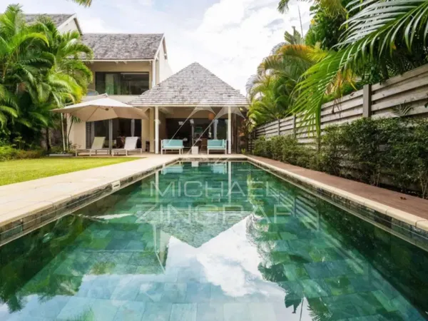 Maison 4 pièces 195 m²