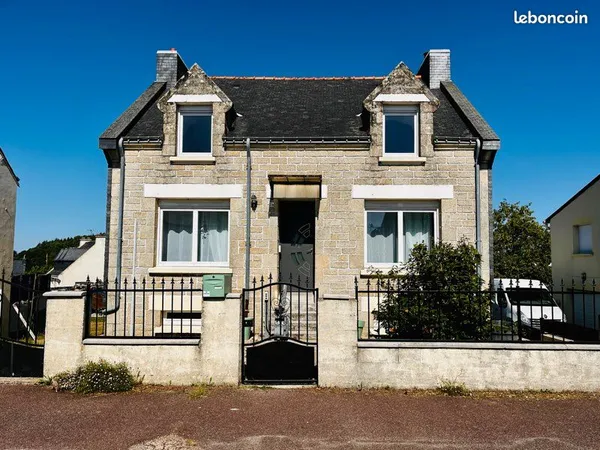 Maison 128 m² - 4 chambres - centre Baud - jardin 646 m² - rénovée en 2016