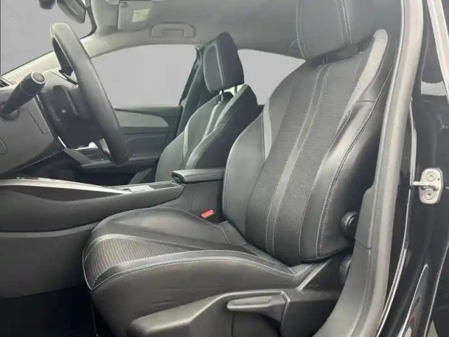 Peugeot 308 hybrid 145 e-dcs6 — photo 11