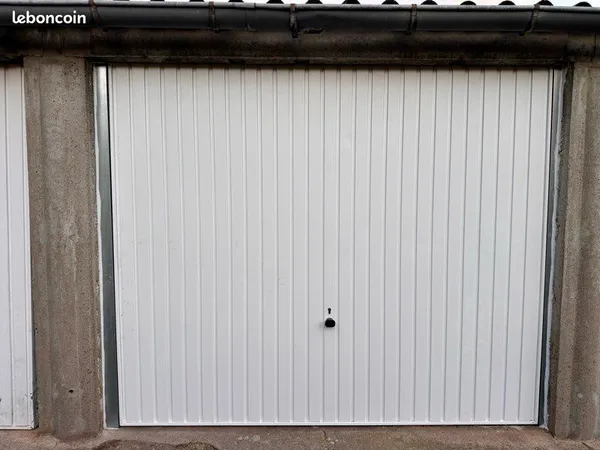 Location garage à St-Etienne / St-Priest-en-Jarez