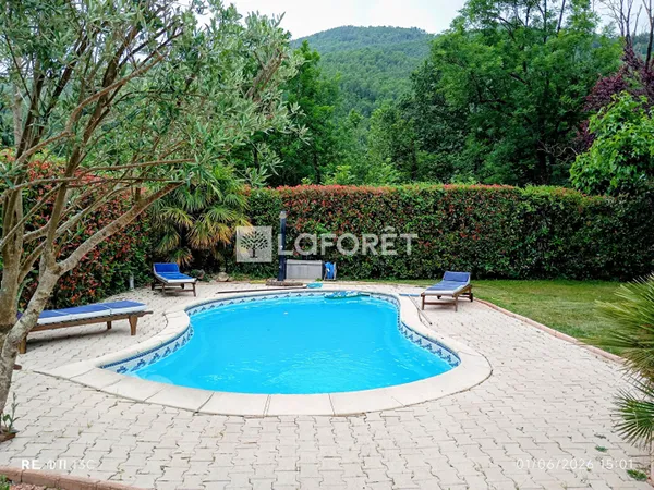 Maison 4 pièces 138 m²