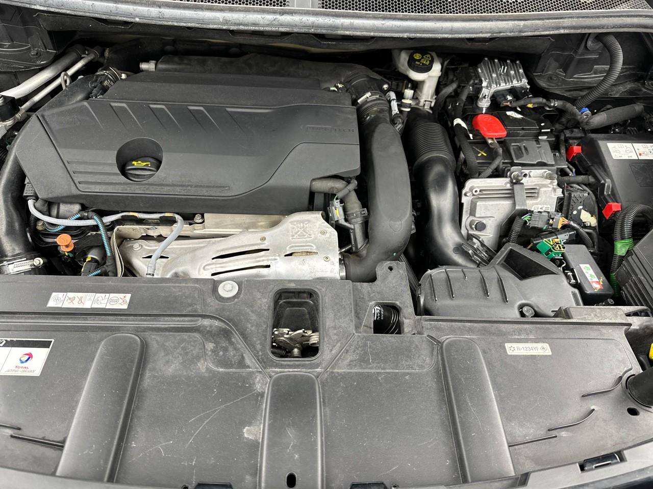Peugeot 3008 hybrid 225 e-eat8 gt — photo 13