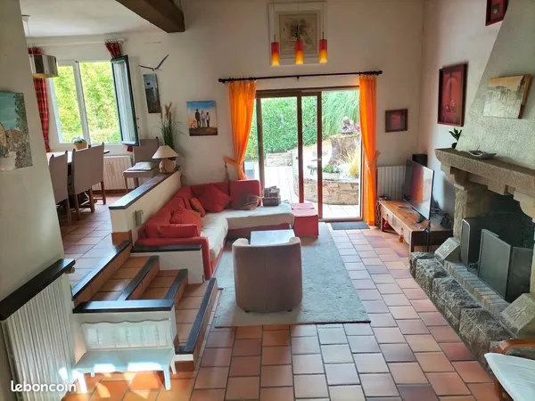 Maison avec possibilité local pour profession libérale