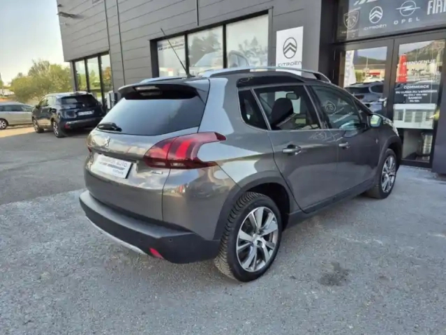 Peugeot 2008 1.2 puretech 110 s&amp;s crossway — photo 5