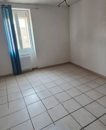 APPARTEMENT A LOUER a Besseges