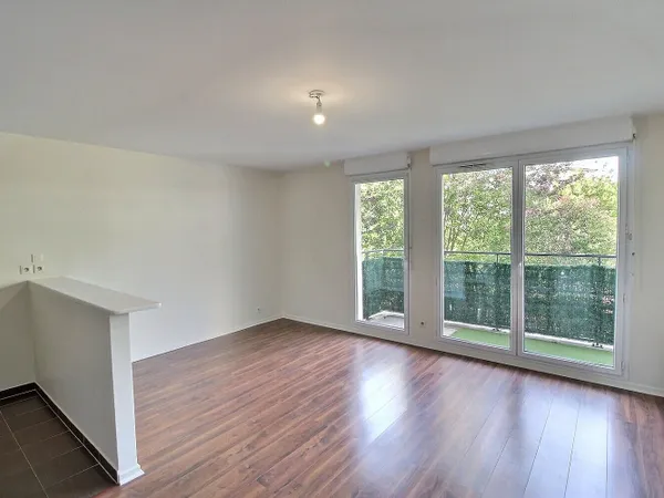 MASSY VILMORIN Appartement Massy 2 pièce(s) 44.88 m2 avec balcon et parking