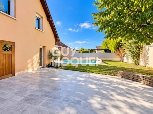 Maison Vente Magny-sur-Tille 5p 131m² 420000€