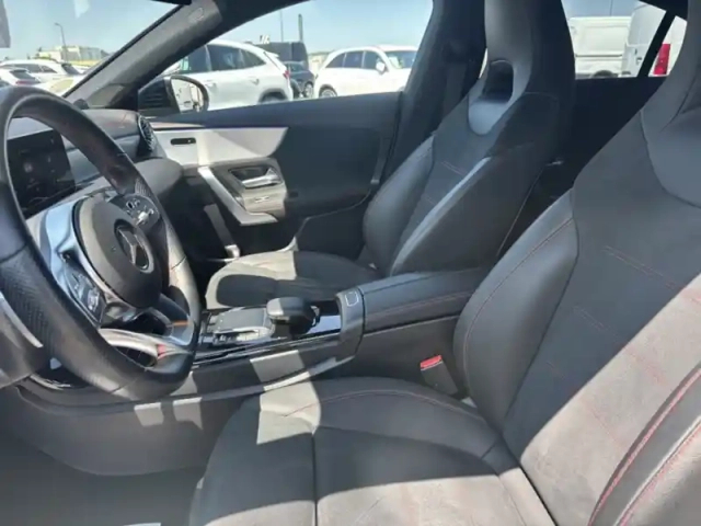 Mercedes Cla 180 d coupé amg line — photo 18