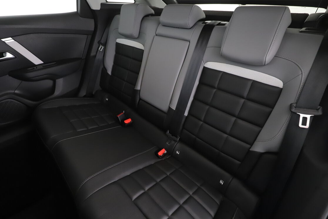 Citroen C4 1.2 PureTech Max EAT8 — photo 13