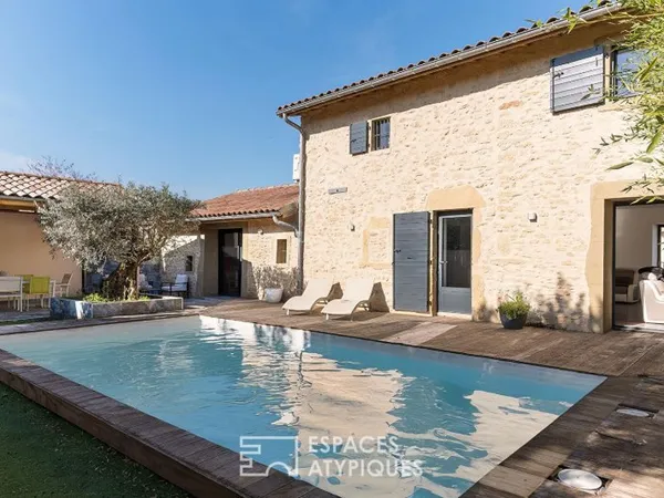 Écrin contemporain sur les remparts d'Étoile-sur-Rhône