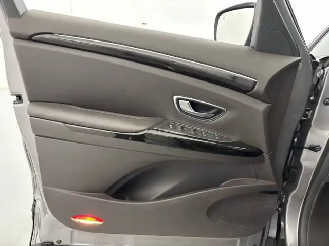 Renault Espace dci 160 energy twin turbo — photo 38