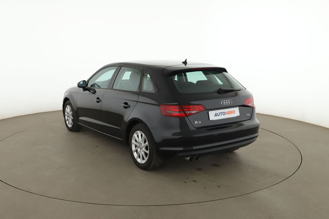 Audi A3 Sportback 2.0 TDI Business Line — photo 3