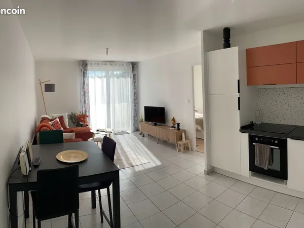 À vendre - Superbe T2 lumineux avec garage, terrasse et vue sur la coulée verte