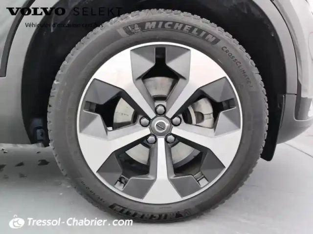 Volvo Xc40 b3 163 ch dct7 plus — photo 29