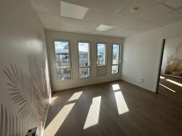 Bureaux Plougastel Daoulas 47 m2